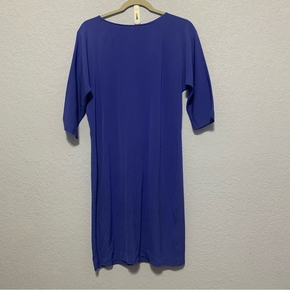 Diane Von Furstenberg Dresses & Skirts - Diane Von Furstenberg Blue Silk Maja Two Back Snap Dress